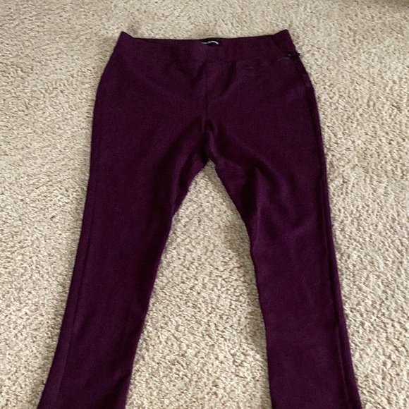 Like new DKNY pull on jeans size M - Picture 3 of 12